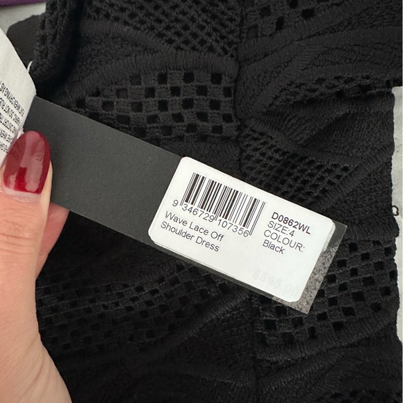 NWT NICHOLAS Wave Lace Off Shoulder Dress in black size 4 - Picture 7 of 8